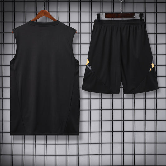 Real Madrid Black completo con canottiera