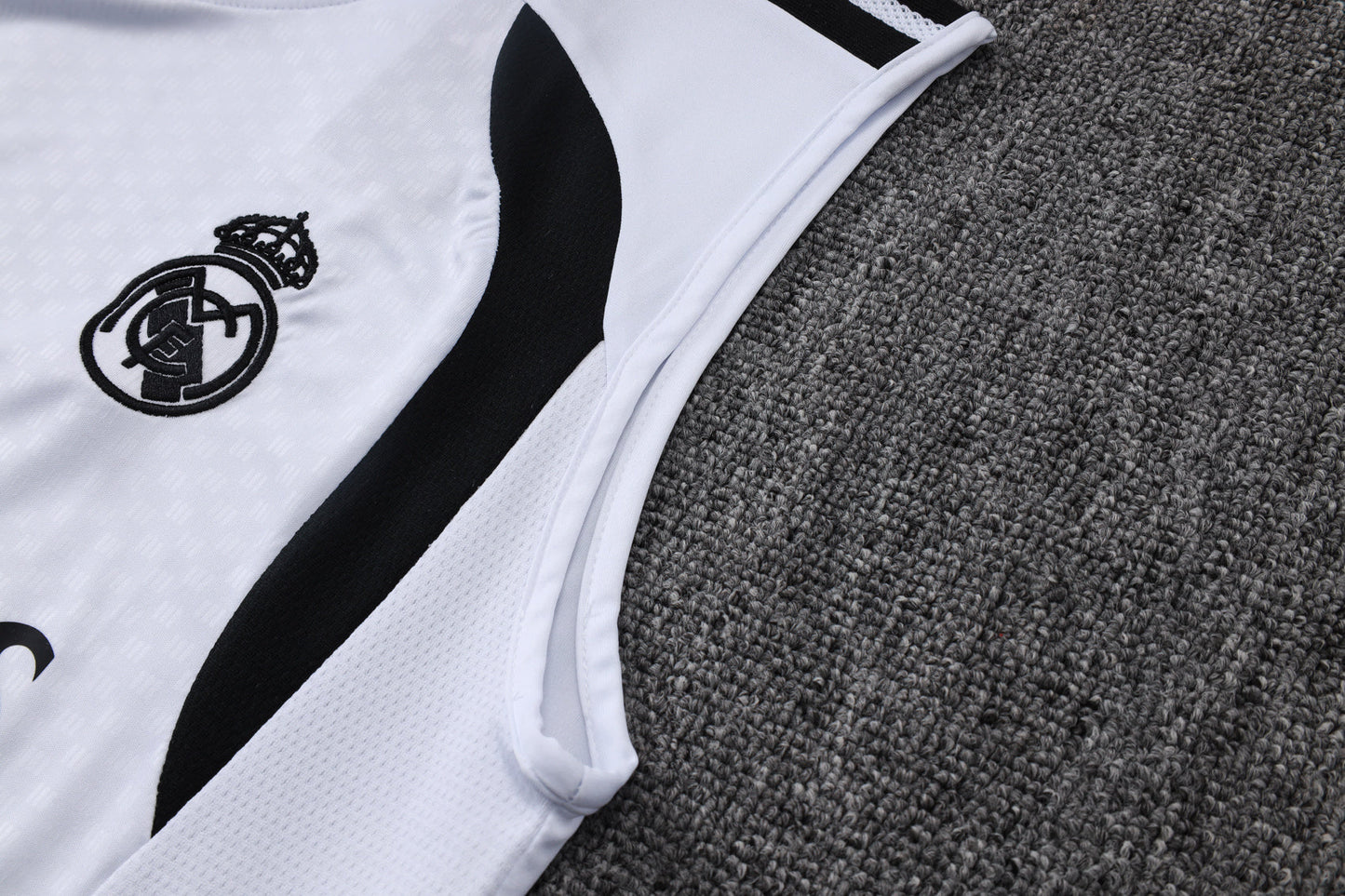 Completo Canottiera Real Madrid Bianco 26/27