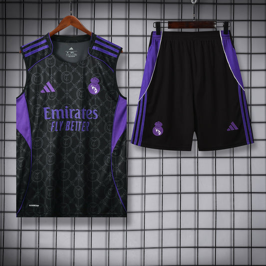 Real Madrid nero logo completo con canottiera 2026