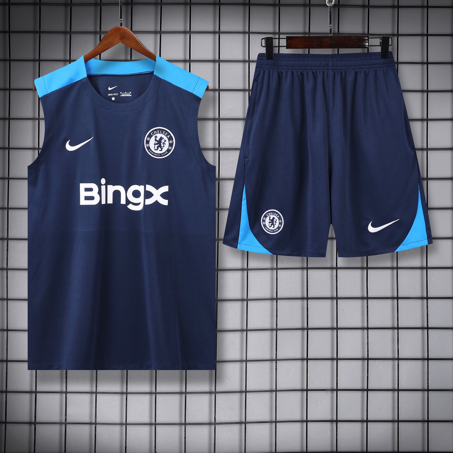 Chelsea blu completo con canottiera