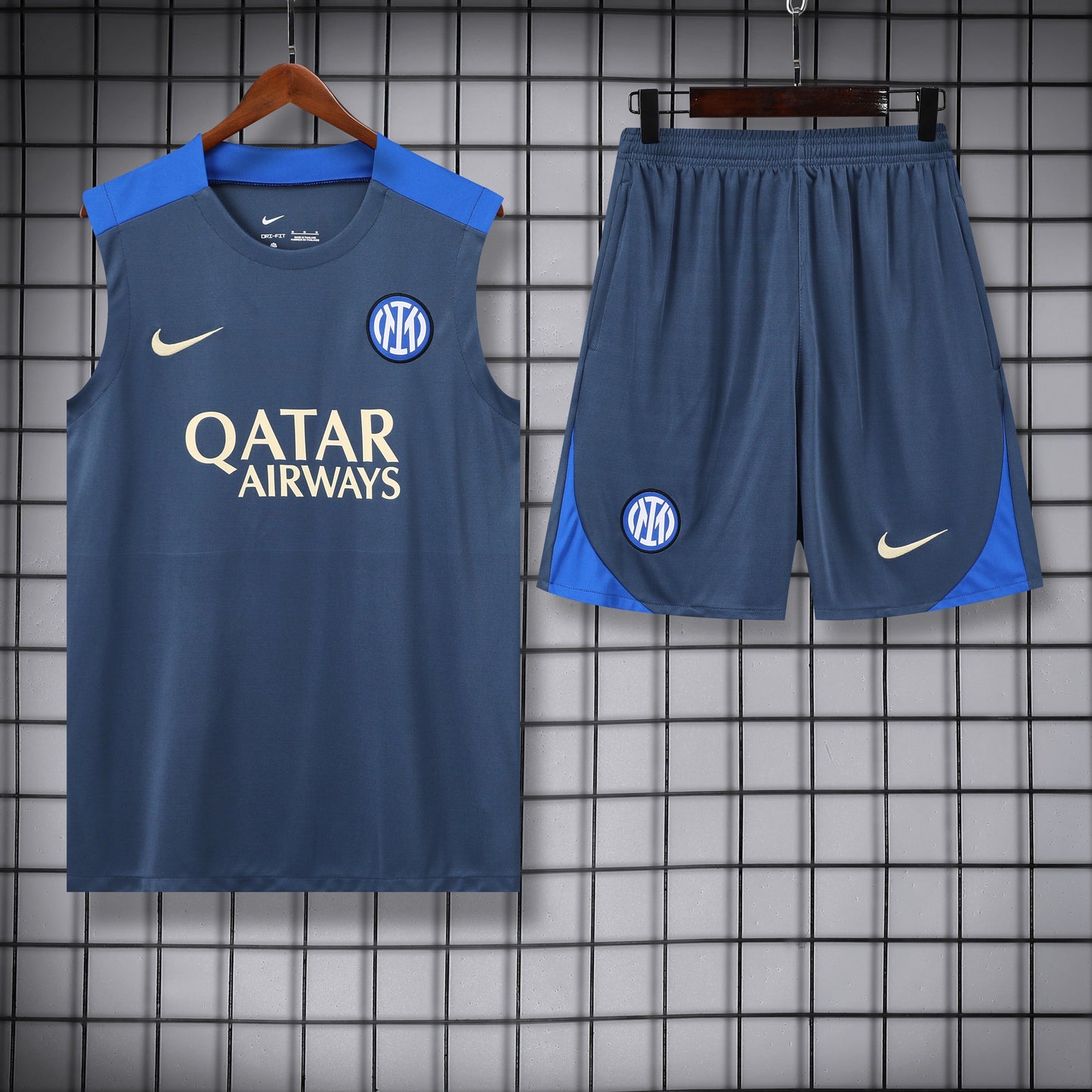 Inter blu completo con canottiera