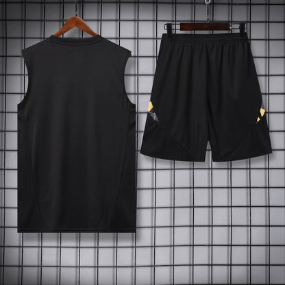 Real Madrid Black completo con canottiera