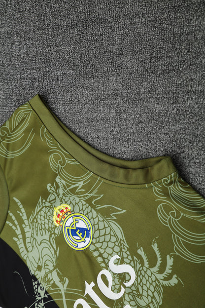 Real fantasy verde completo con canottiera 2025/26