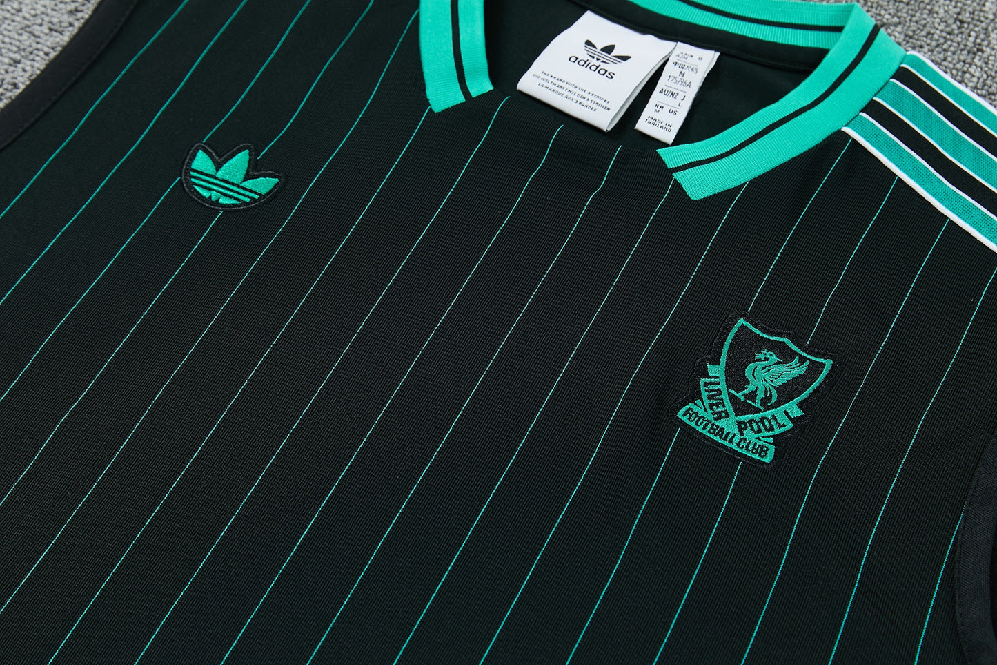 Liverpool completo con canottiera black green
