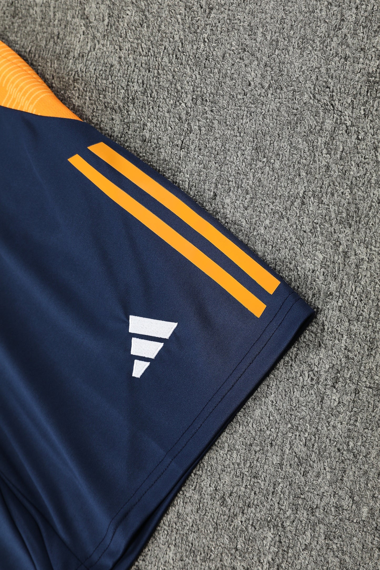 Real madrid blu orange completo con canottiera