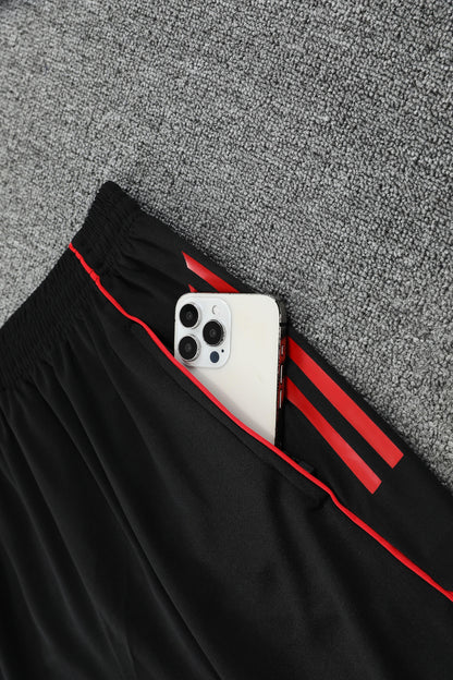 Manchester United Bianco completo con canottiera 2025/26