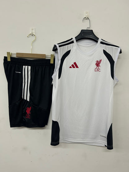Liverpool completo white con canottiera
