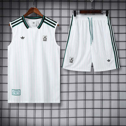 Liverpool completo con canottiera white green