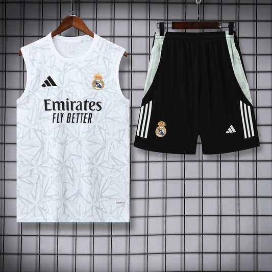 Real Madrid completo con canottiera 2025/26
